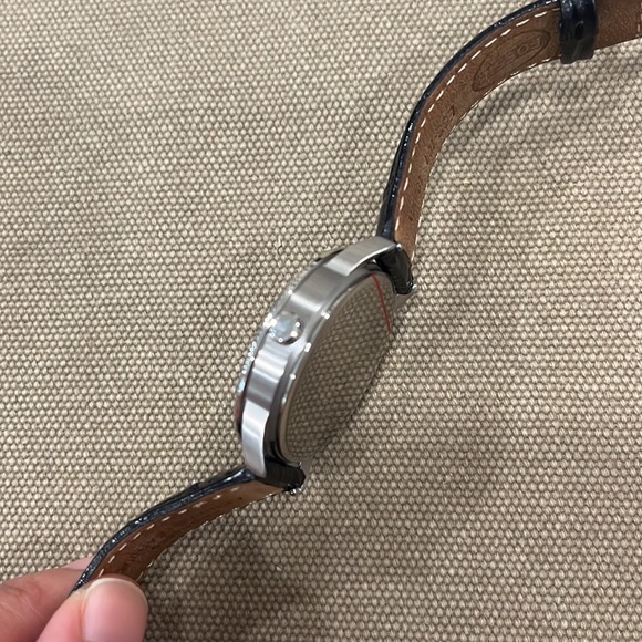 ES-3065 Interchangeable Strap Watch - Picture 4 of 6